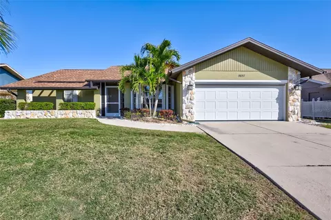 5857 Monroe Rd, Venice, FL 34293