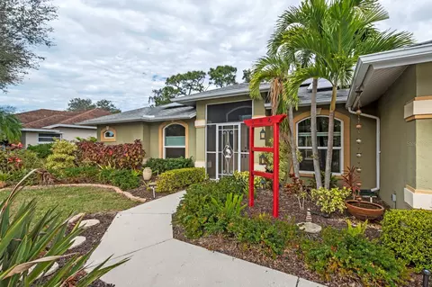 5687 Country Walk Ln, Sarasota, FL 34233