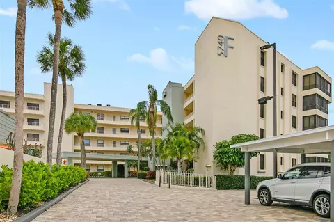 5740 Midnight Pass Rd #304, Sarasota, FL 34242