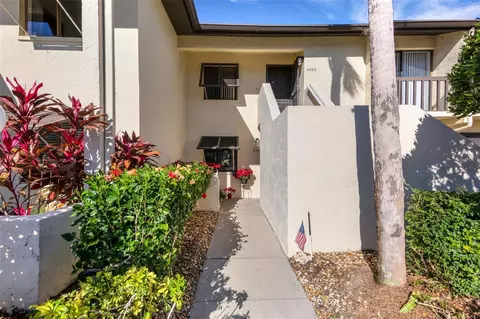 4533 Longwater Chase #17, Sarasota, FL 34235