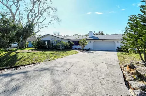 4076 Velarde Ln, Sarasota, FL 34235