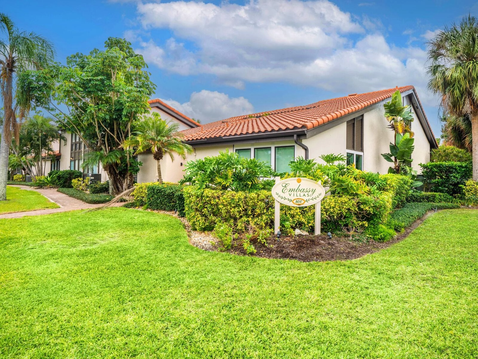 800 S Blvd Of The Presidents Unit 3  