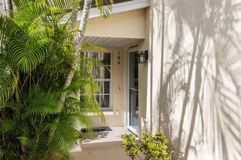 821 Montrose Dr #104, Venice, FL 34293