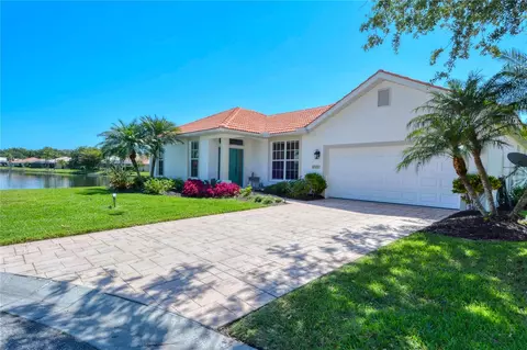 6520 Deer Lake Ct, Sarasota, FL 34240