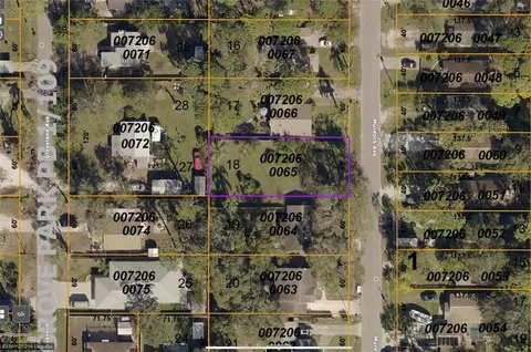 Murdock Avenue, Sarasota, FL 34231