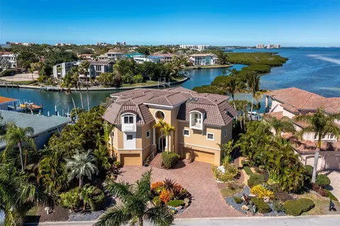 551 Putter Ln, Longboat Key, FL 34228