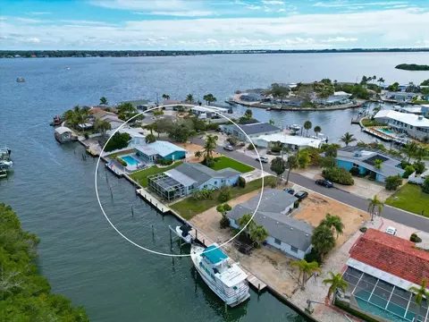 10008 Sandpiper Rd E, Bradenton, FL 34209