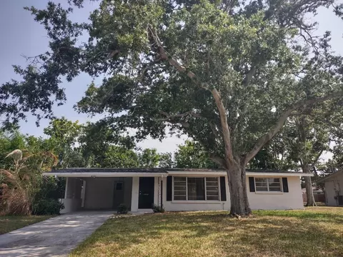2432 Foster Ln, Sarasota, FL 34239