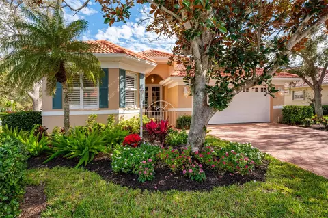 8321 Canary Palm Ct, Sarasota, FL 34238