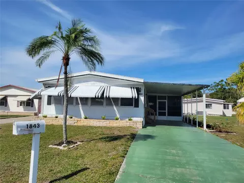 1843 Woodstock Ln, Sarasota, FL 34234