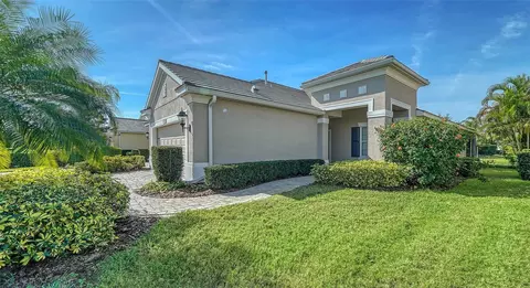 1926 Crystal Lake Trl, Bradenton, FL 34211