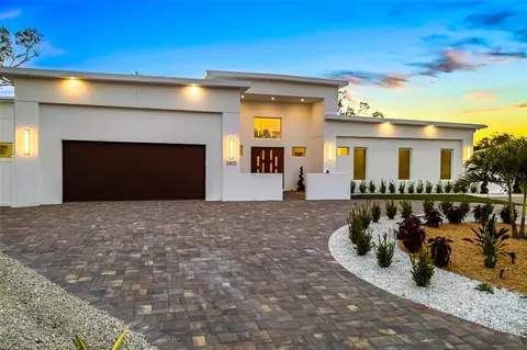2512 Jefferson Cir, Sarasota, FL 34239