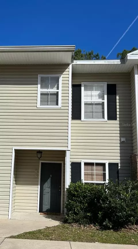5008 NW 44th Ln #107, Gainesville, FL 32606