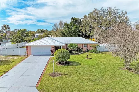 327 Sally Lee Dr, Ellenton, FL 34222