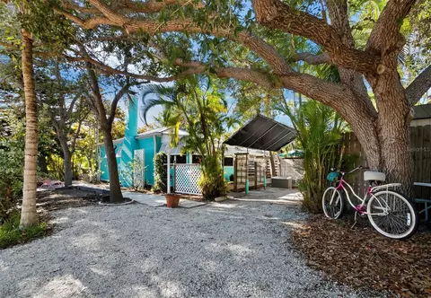 771 Fox St, Longboat Key, FL 34228