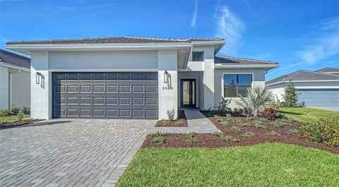 5066 Fairhope Cir, Lakewood Ranch, FL 34211