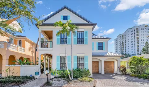 1644 Dolphin Ln, Sarasota, FL 34236