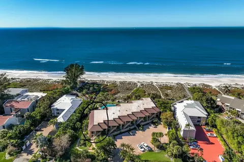 5635 Gulf Of Mexico Dr #201, Longboat Key, FL 34228