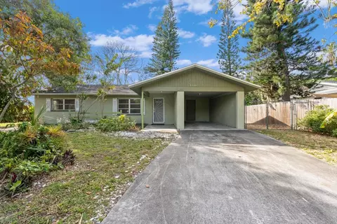1386 40th St, Sarasota, FL 34234