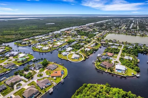 19198 New Haven Ct, Port Charlotte, FL 33948
