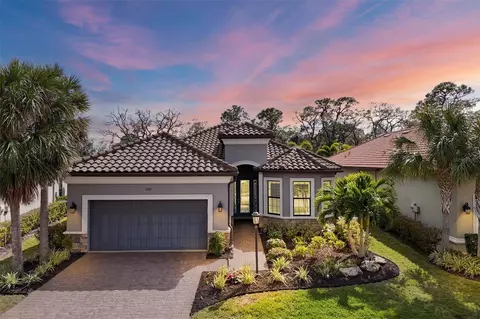 3925 Waypoint Ave, Osprey, FL 34229