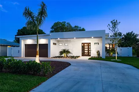 2322 Siesta Dr, Sarasota, FL 34239