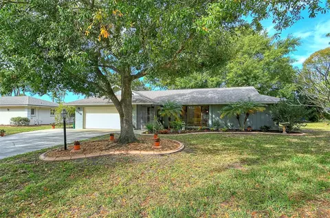 2213 Pine View Cir, Sarasota, FL 34231