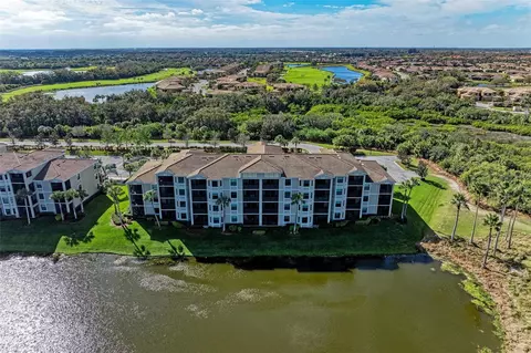 7005 River Hammock Dr #201, Bradenton, FL 34212