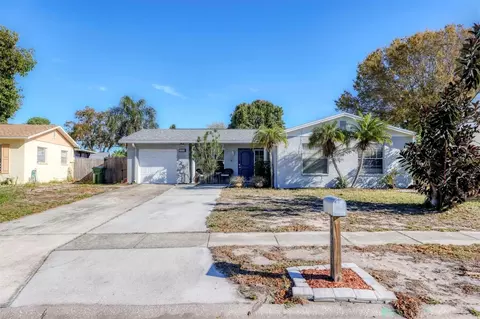 4022 Sandpointe Dr, Bradenton, FL 34205