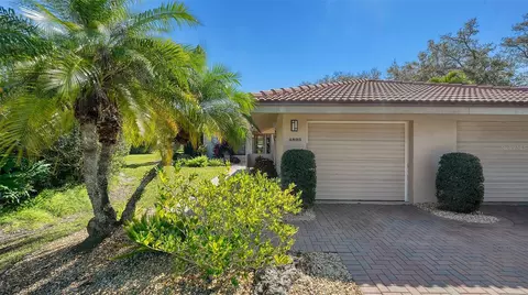 4893 Kestral Park Way N #29, Sarasota, FL 34231