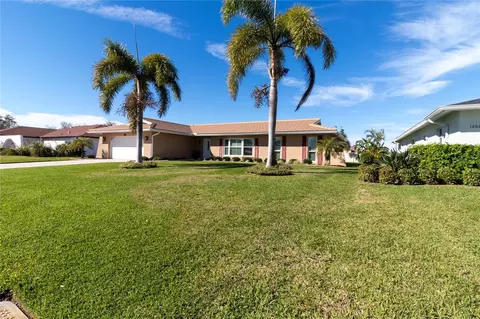 1206 68th St W, Bradenton, FL 34209