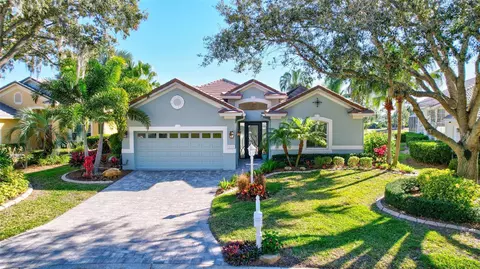 6524 Virginia Xing, University Park, FL 34201