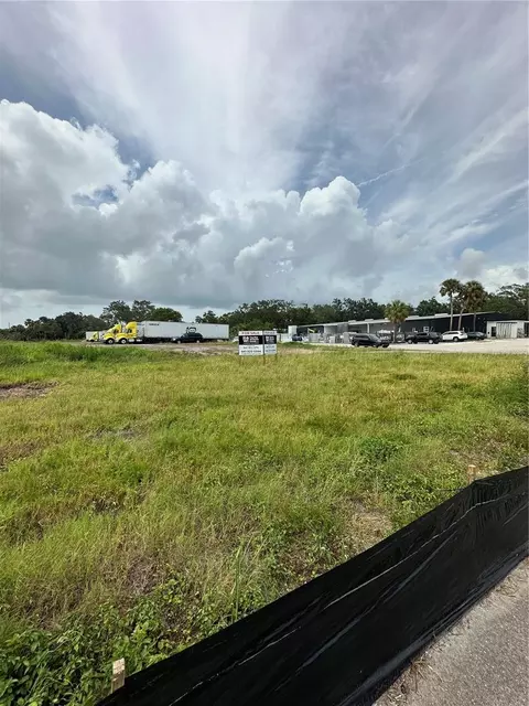 1801 University Pkwy, Sarasota, FL 34243