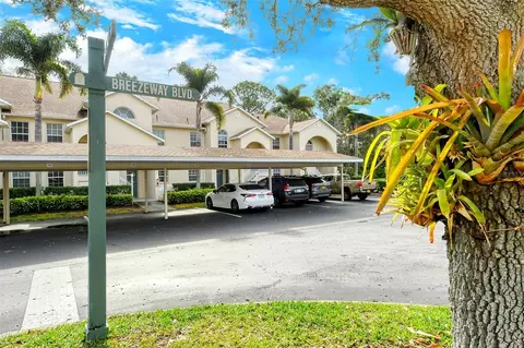 4210 Breezeway Blvd #416, Sarasota, FL 34238