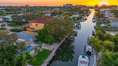 1723 Stanford Ln, Sarasota, FL 34231