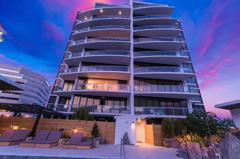 300 S Pineapple Ave #302, Sarasota, FL 34236
