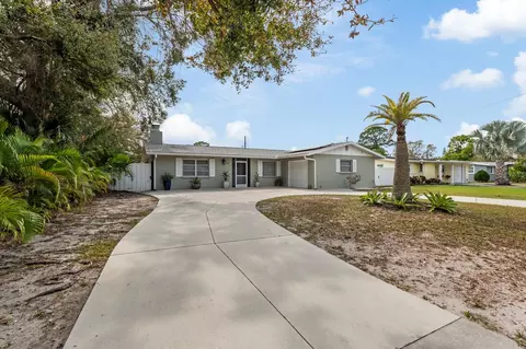 2740 Belvoir Blvd, Sarasota, FL 34237