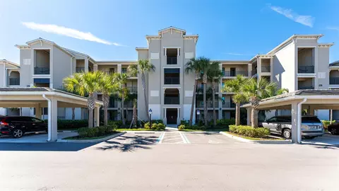 17724 Gawthrop Dr #108, Lakewood Ranch, FL 34211