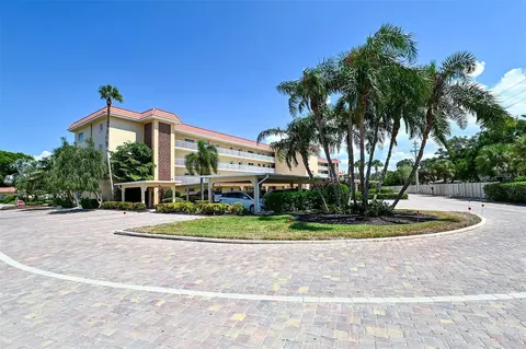 1215 S Portofino Dr #401, Sarasota, FL 34242