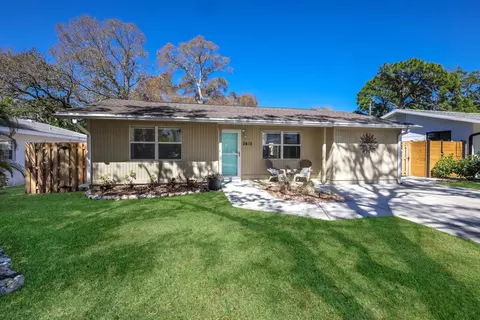 2415 Prospect St, Sarasota, FL 34239
