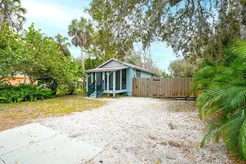 1220 43rd St, Sarasota, FL 34234