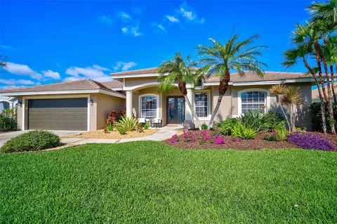2972 Seasons Blvd, Sarasota, FL 34240
