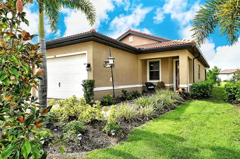 185 Villoresi Blvd, North Venice, FL 34275