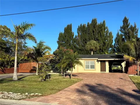 2616 6th Ave E, Palmetto, FL 34221