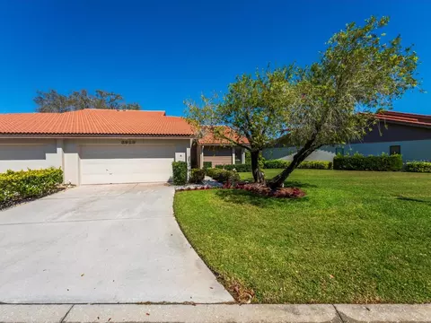 3929 Wilshire Cir #184, Sarasota, FL 34238