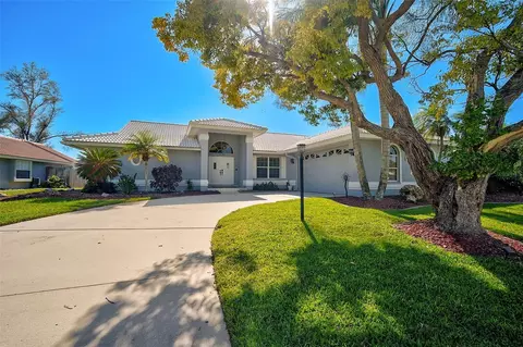 1133 Hoover St, Nokomis, FL 34275