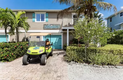 310 64th St #B, Holmes Beach, FL 34217