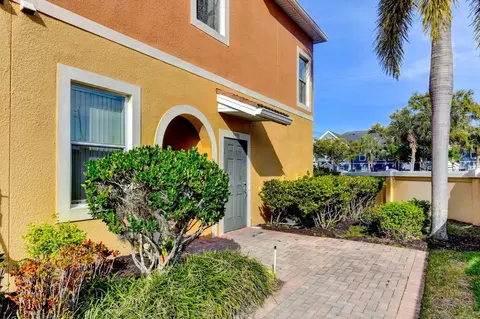 7998 Moonstone Dr #2-204, Sarasota, FL 34233