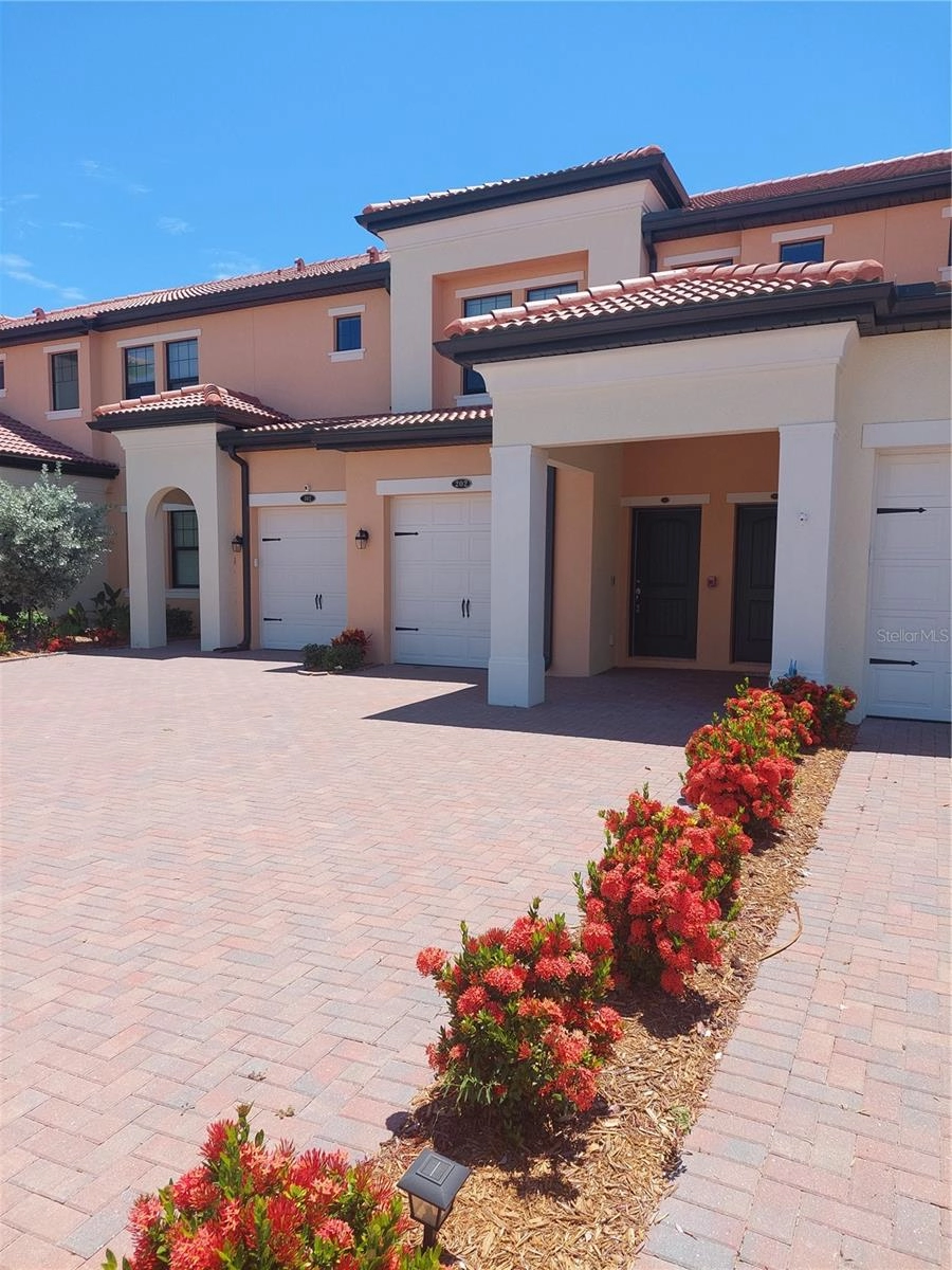 10217 STAGGERBUSH DR Unit 202  