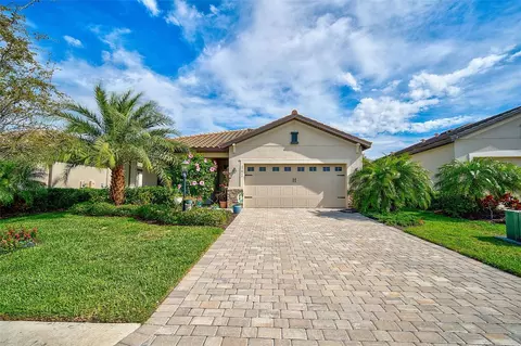 17611 Blue Ridge Pl, Bradenton, FL 34211